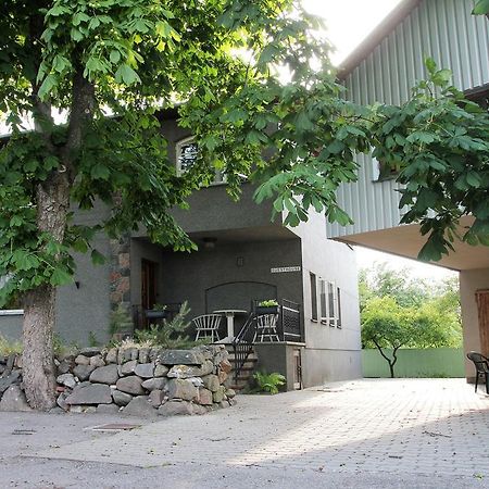 Kraavi Guest Hostel Kuressaare Exterior photo